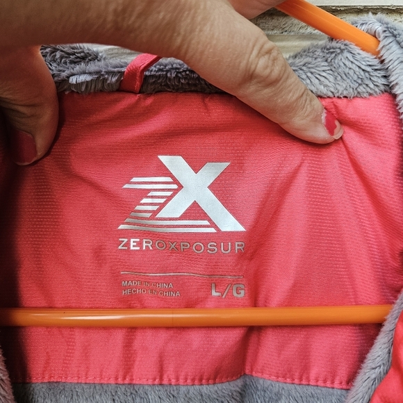 Zeroxposur fleece-lined water resistant jacket in Coral Spark large FLAWED - Picture 13 of 15